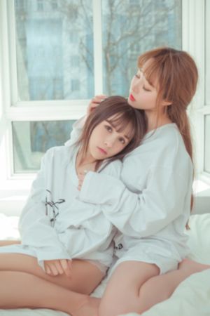 刘招华