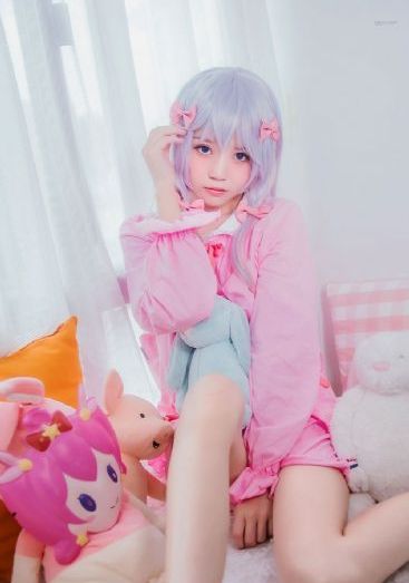 云菲菲
