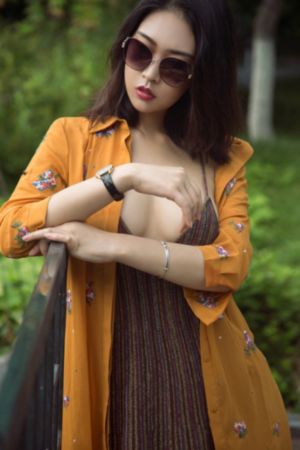 《以爱为营》电视剧