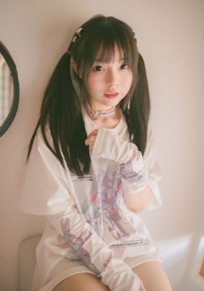 一觉醒来自己变成了乳胶娃娃